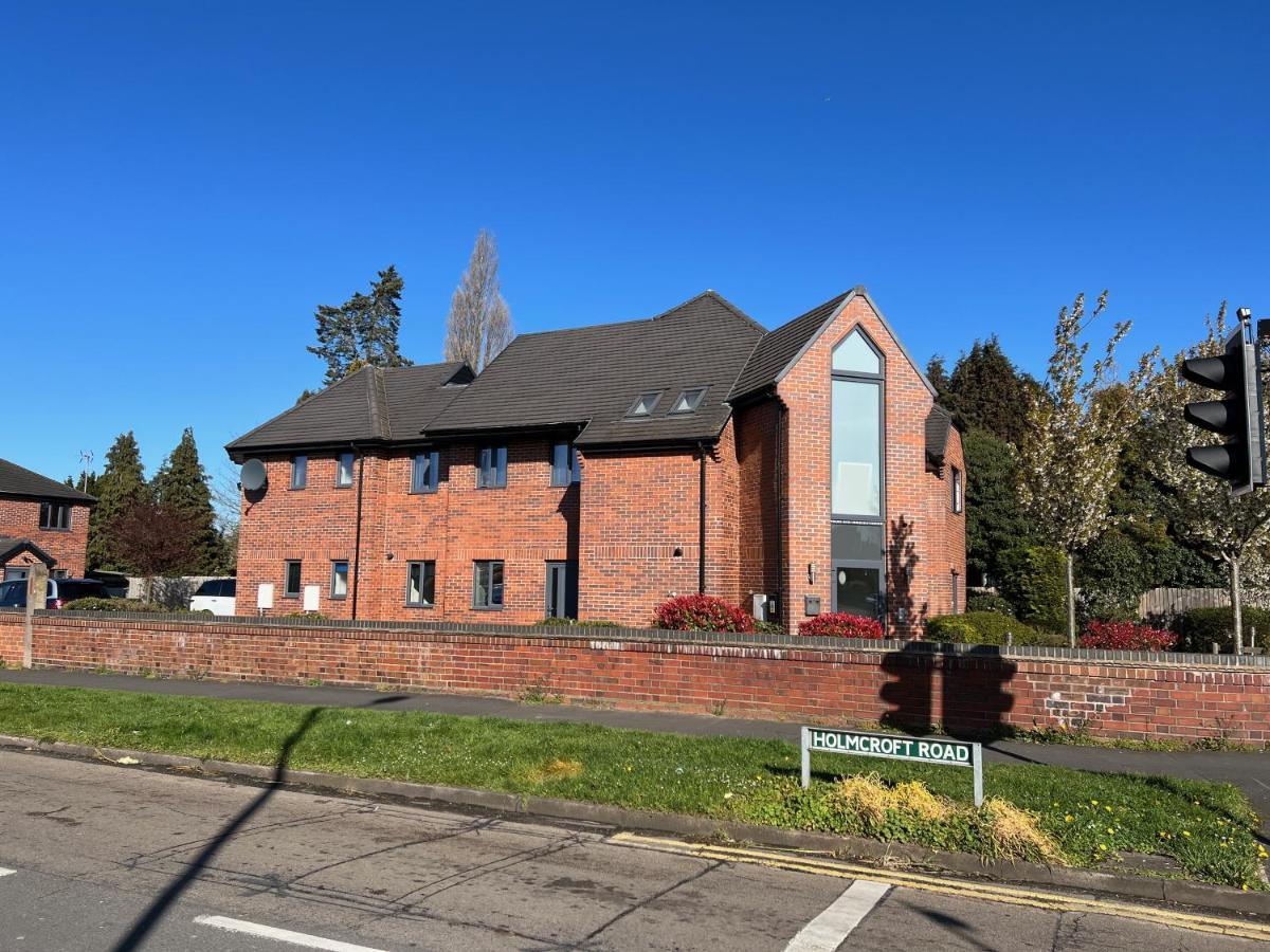 Cross Court, Stafford By Bell Apartments Exteriér fotografie