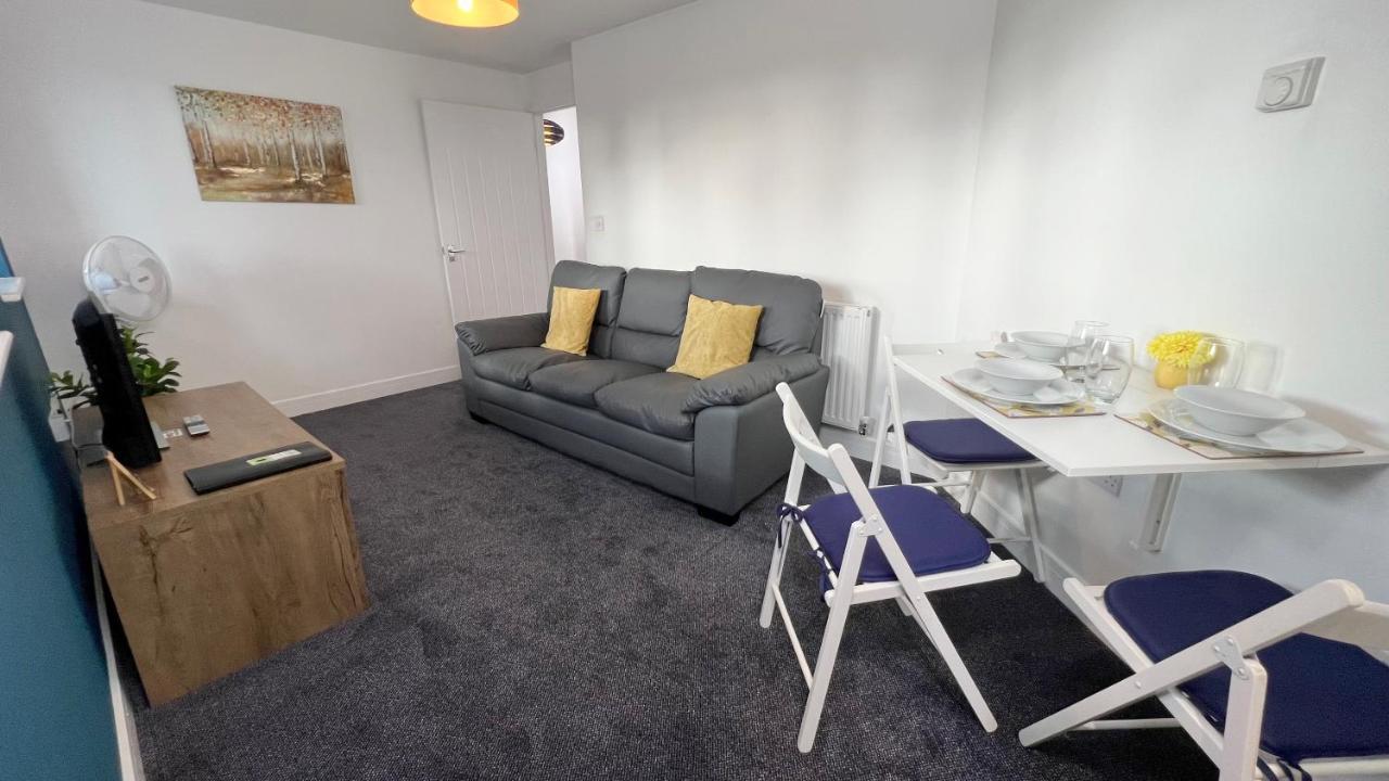 Cross Court, Stafford By Bell Apartments Exteriér fotografie
