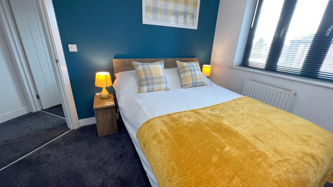 Cross Court, Stafford By Bell Apartments Exteriér fotografie