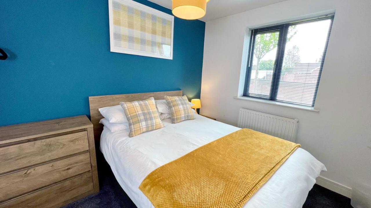 Cross Court, Stafford By Bell Apartments Exteriér fotografie